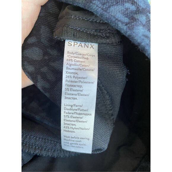 NWT Spanx Women's Denim Leopard embellished Legging Jeans Size L - Picture 7 of 7